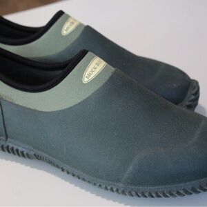 Muck Boots green Low-top Waterproof shoes - barely used